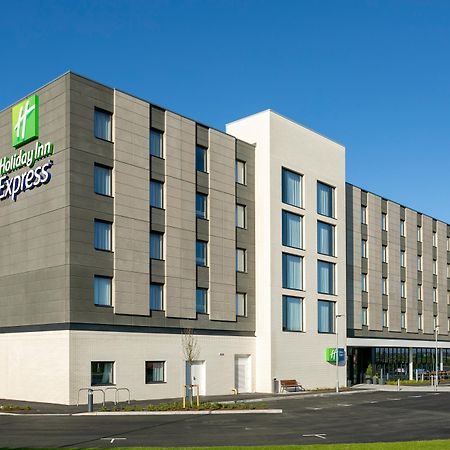 Holiday Inn Express Bridgwater M5, Jct24 By Ihg Eksteriør billede